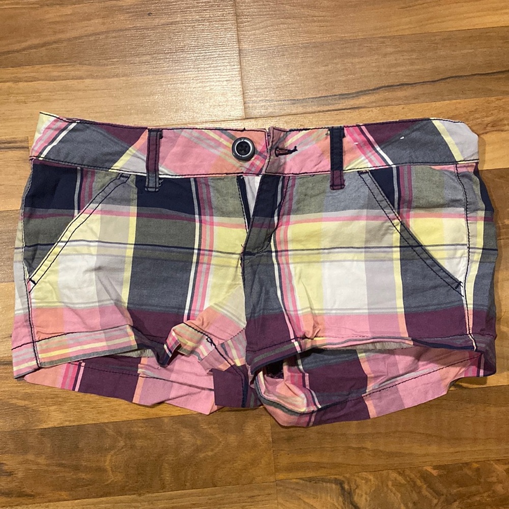 Size 0 purple plaid shorts. Brand Arizona Jean company.